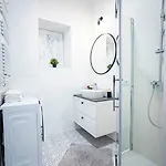 Spacious With 3 Meter Ceilings, Powisle, The Old Town Lejlighed Warszawa