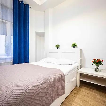 Spacious With 3 Meter Ceilings, Powisle, The Old Town شقة وارسو